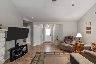 20307 Highland Lake Dr, Lago Vista, TX 78645 - Photo 12