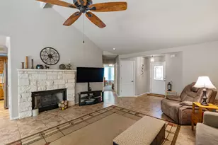 20307 Highland Lake Dr, Lago Vista, TX 78645 - Photo 14