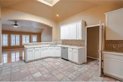 27 Troon Drive, Lakeway, TX 78738 - Photo 16