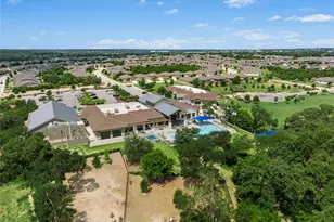 746 Livewater Ln, Georgetown, TX 78633 - Photo 34