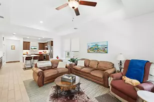746 Livewater Ln, Georgetown, TX 78633 - Photo 6