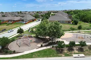 6117 Lake Teravista Way, Georgetown, TX 78626 - Photo 36