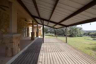 204 Skyline Rd, Georgetown, TX 78628 - Photo 36