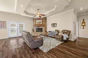 204 Skyline Rd, Georgetown, TX 78628 - Photo 12