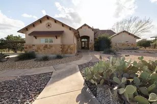 204 Skyline Rd, Georgetown, TX 78628 - Photo 1