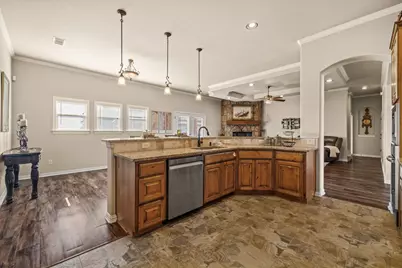 204 Skyline Road, Georgetown, TX 78628 - Photo 18