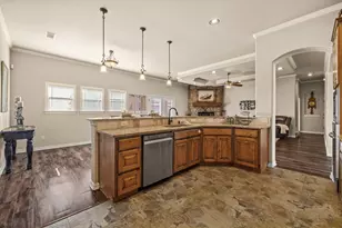 204 Skyline Rd, Georgetown, TX 78628 - Photo 18