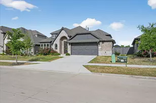 7213 Cherry Blossom Ln, Aubrey, TX 76227 - Photo 2