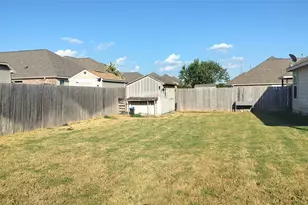 1000 Farm House Cove, Hutto, TX 78634 - Photo 20