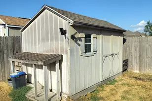 1000 Farm House Cove, Hutto, TX 78634 - Photo 22