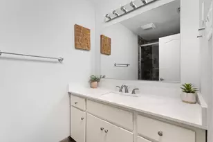 13805 Skyline Dr, Austin, TX 78732 - Photo 22