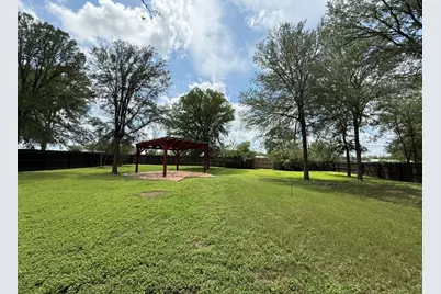 104 Spring Branch, Bastrop, TX 78602 - Photo 8