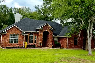 104 Spring Branch, Bastrop, TX 78602 - Photo 2