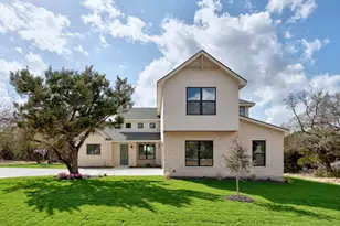 9504 Harbor Dr, Jonestown, TX 78645 - Photo 2