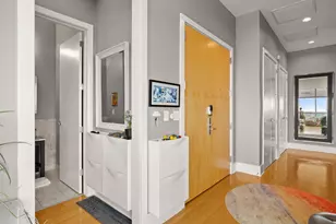 555 E 5th St, Austin, TX 78701 - Photo 22