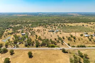 1951 Dowdy Rd, Seguin, TX 78155 - Photo 38