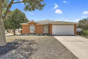 1701 Hollow Tree Blvd, Round Rock, TX 78681 - Photo 2