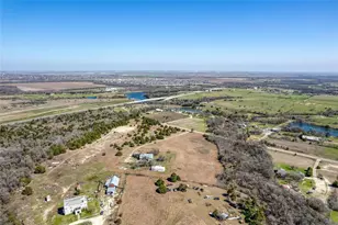 333 Spring Valley St, Hutto, TX 78634 - Photo 6