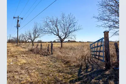 1015 E Main Street, Troy, TX 76579 - Photo 2