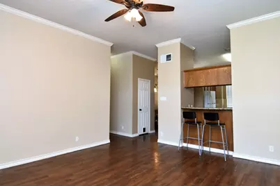 914 W 26th Street #304, Austin, TX 78705 - Photo 6