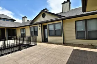 914 W 26th St, Austin, TX 78705 - Photo 2