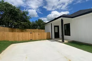 116 Field St, Luling, TX 78648 - Photo 16
