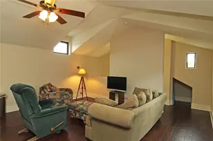 7080 Comanche Trail, Austin, TX 78732 - Photo 6