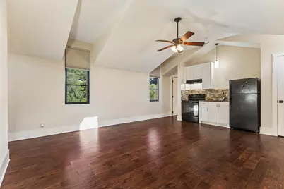 7080 Comanche Trail, Austin, TX 78732 - Photo 6