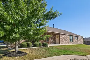 600 Chambers Creek Ct, Georgetown, TX 78633 - Photo 2