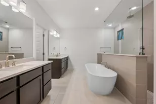 21208 Santa Rosa Ave, Lago Vista, TX 78645 - Photo 8