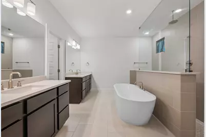 21208 Santa Rosa Avenue, Lago Vista, TX 78645 - Photo 10