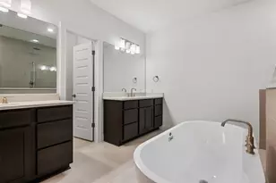 21208 Santa Rosa Ave, Lago Vista, TX 78645 - Photo 10