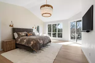 701 Furlong Dr, Austin, TX 78746 - Photo 14