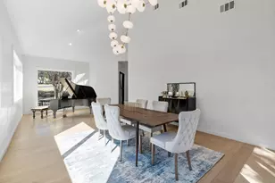 701 Furlong Dr, Austin, TX 78746 - Photo 12