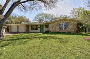 703 Buckingham Cir, Austin, TX 78704 - Photo 2