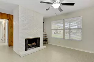 703 Buckingham Cir, Austin, TX 78704 - Photo 4