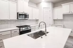 178 Blackborrow Dr, Kyle, TX 78640 - Photo 2