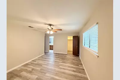 8806 Cainwood Lane #B, Austin, TX 78729 - Photo 22