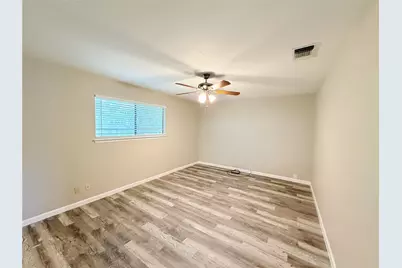 8806 Cainwood Lane #B, Austin, TX 78729 - Photo 20