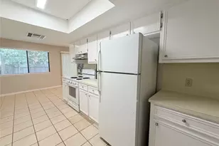 8806 Cainwood Ln, Austin, TX 78729 - Photo 10