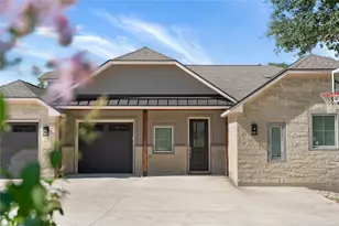 21203 Kiowa Cove, Lago Vista, TX 78645 - Photo 1