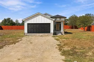 133 Esperanza Dr, Bastrop, TX 78602 - Photo 1
