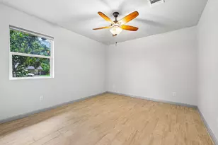 410 Magnolia St, Bastrop, TX 78602 - Photo 20