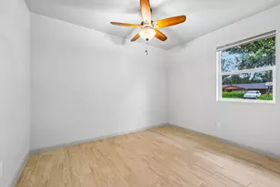 410 Magnolia St, Bastrop, TX 78602 - Photo 22
