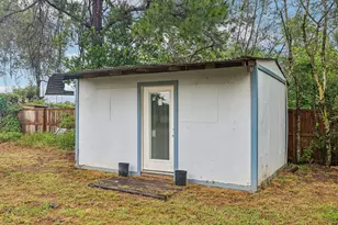 410 Magnolia St, Bastrop, TX 78602 - Photo 30