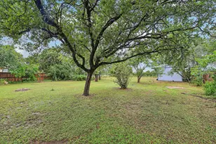 410 Magnolia St, Bastrop, TX 78602 - Photo 24