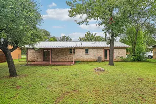 410 Magnolia St, Bastrop, TX 78602 - Photo 26