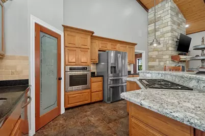 3759 Cr 126, Bedias, TX 77831 - Photo 10