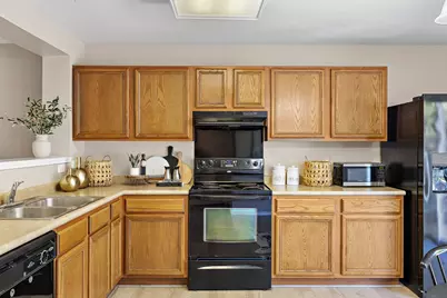 5705 Viewpoint Drive, Austin, TX 78744 - Photo 10