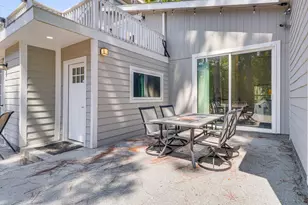 372 Plum St, Bastrop, TX 78602 - Photo 4